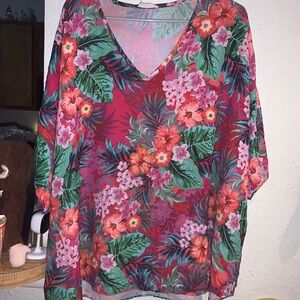 Vibrant Tropical Floral V-Neck Tunic - Red & Green